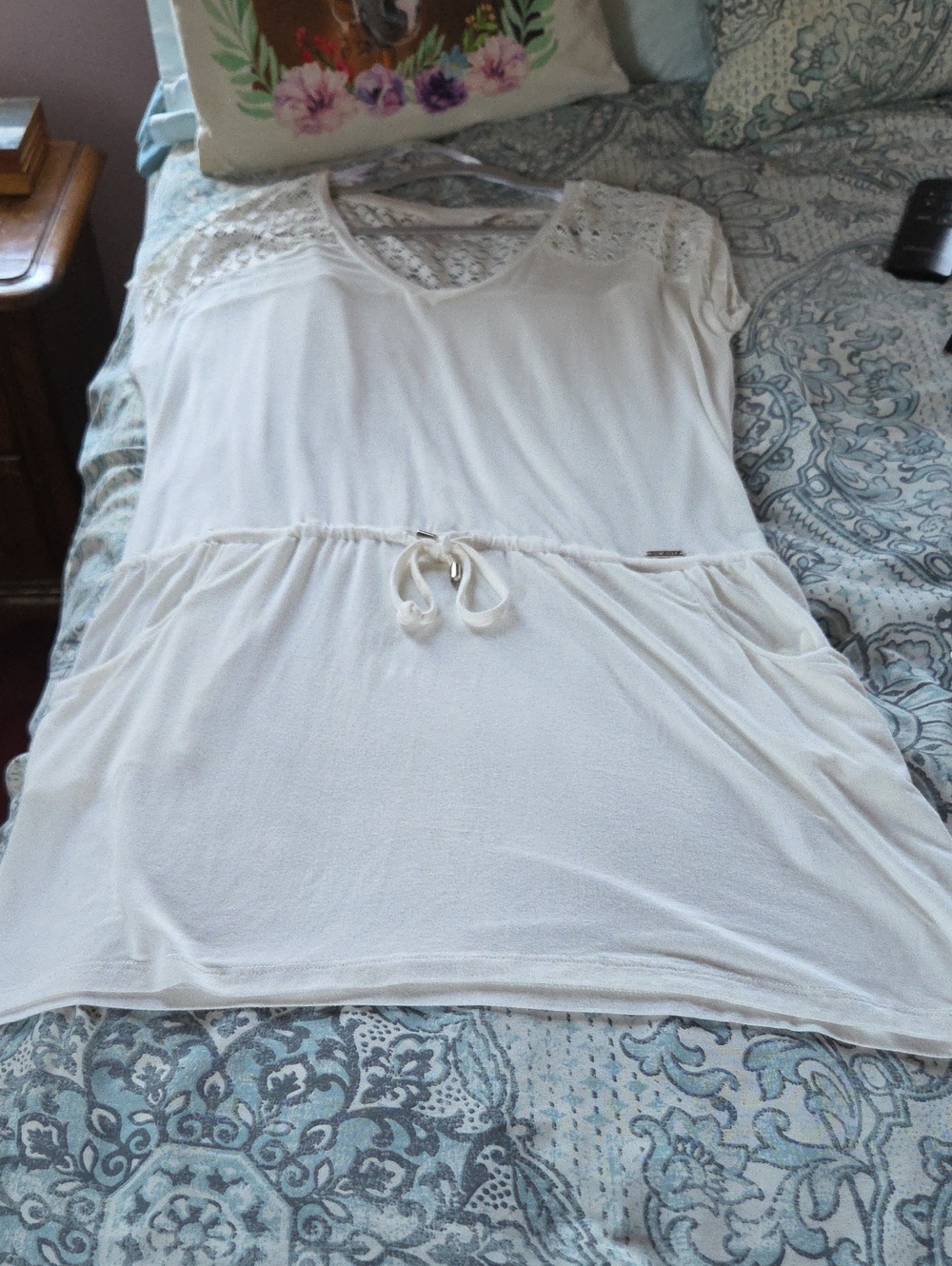 Calvin Klein Vintage Cream Lace Top Cover Up = Tunic